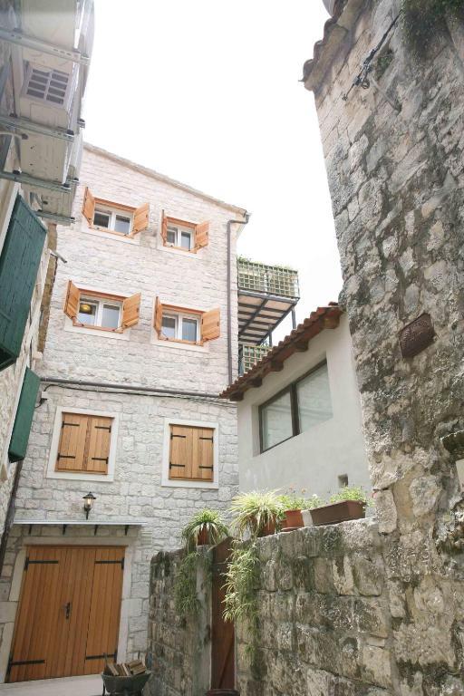 Rooms Beljan Trogir Exterior photo